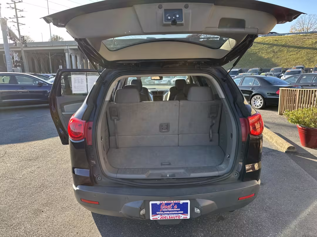 2010 Chevrolet Traverse - 1GNLRFED2AS154840 - Image #11