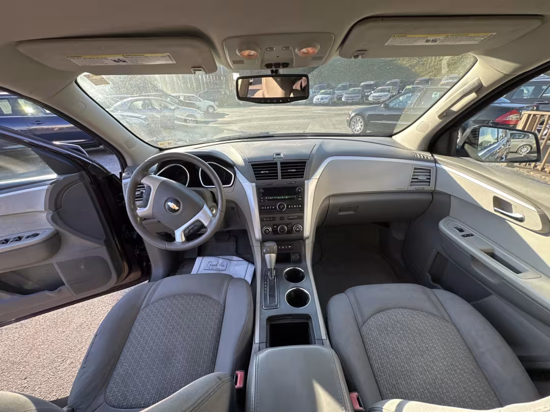 2010 Chevrolet Traverse - 1GNLRFED2AS154840 - Image #7